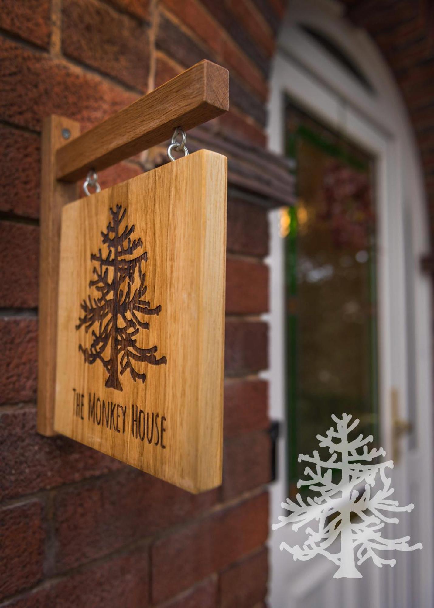The Monkey House B&B Stone  Ngoại thất bức ảnh